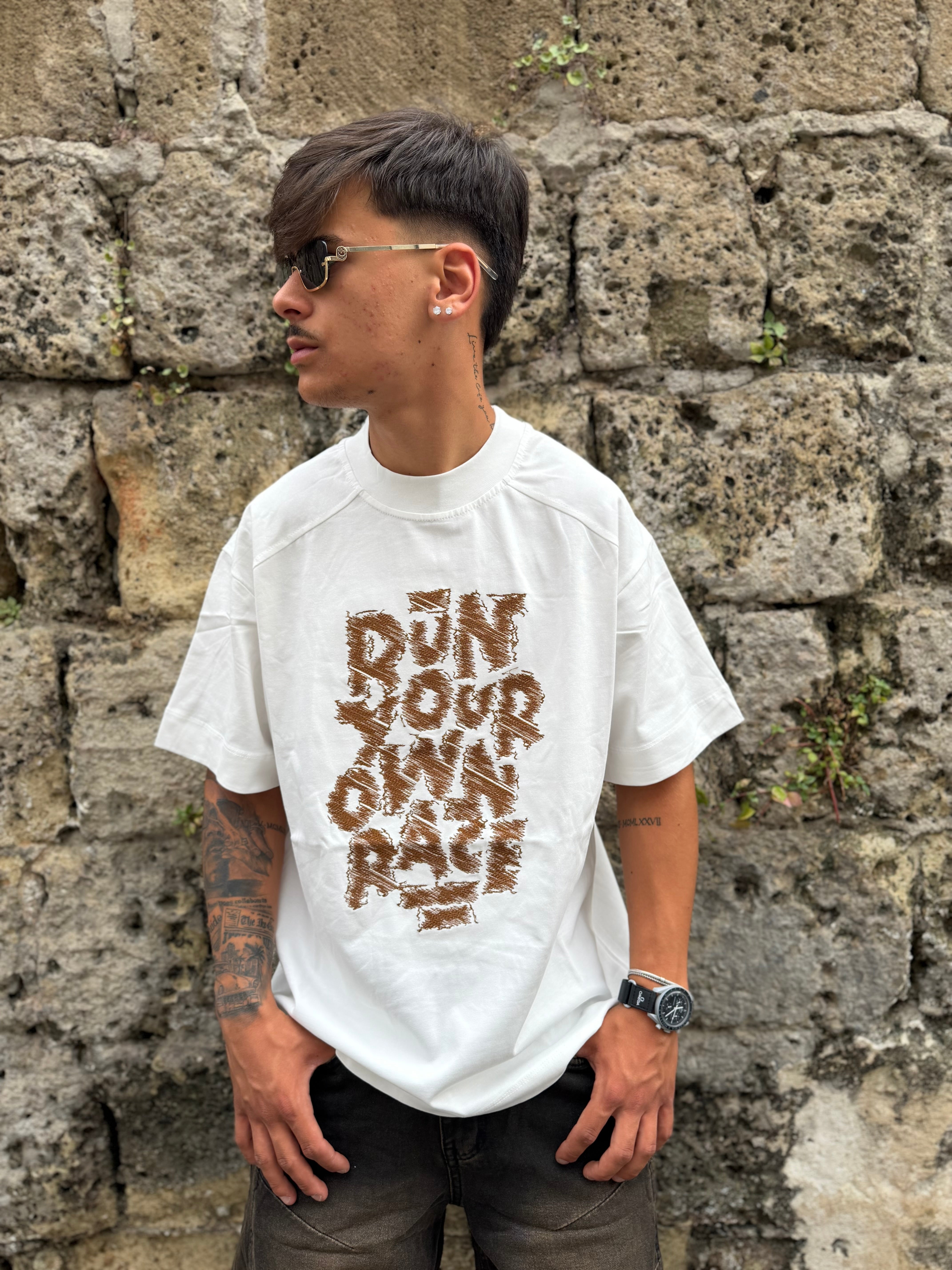 T-SHIRT "RUN" A.W