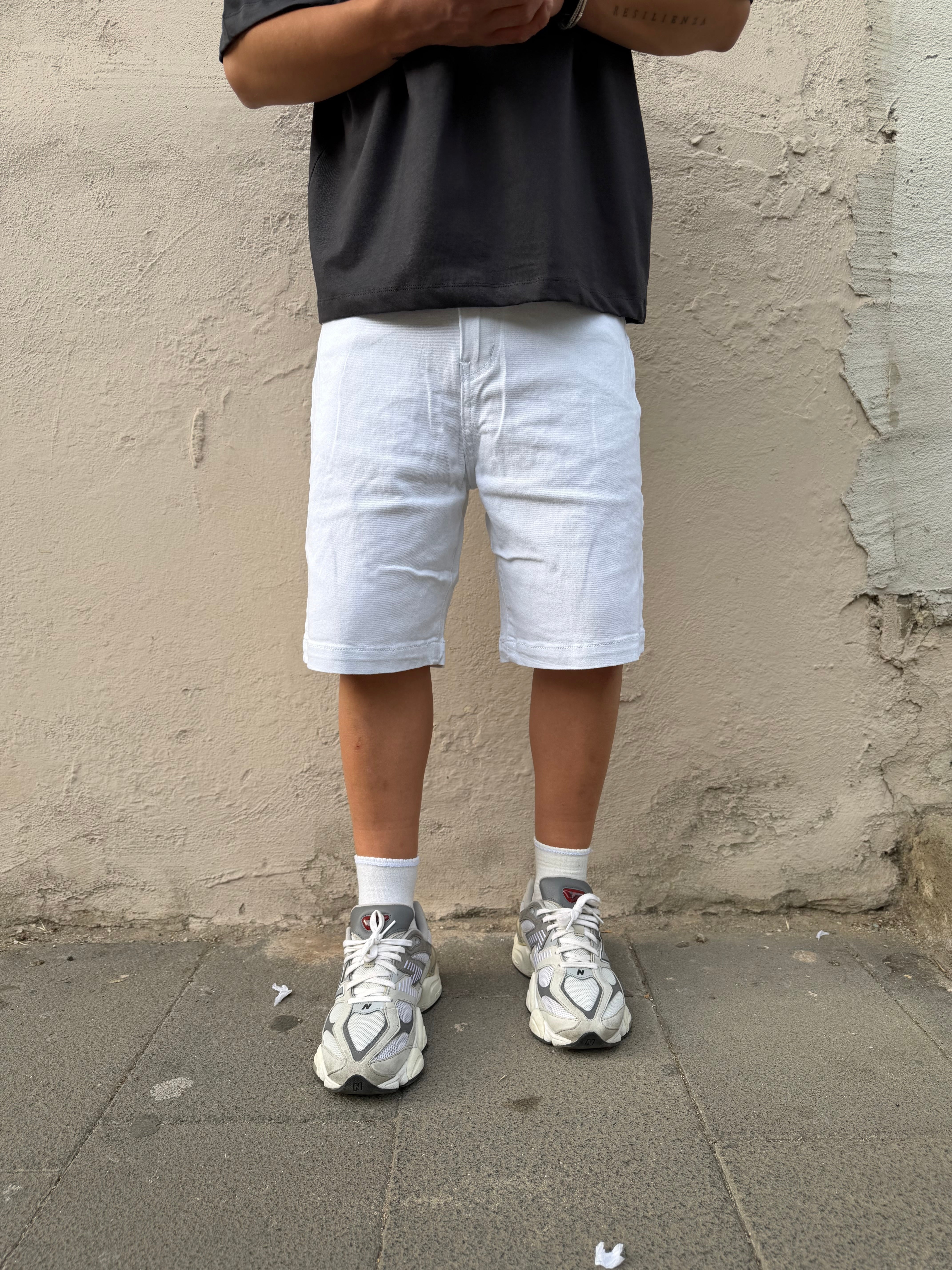 BERMUDA WHITE