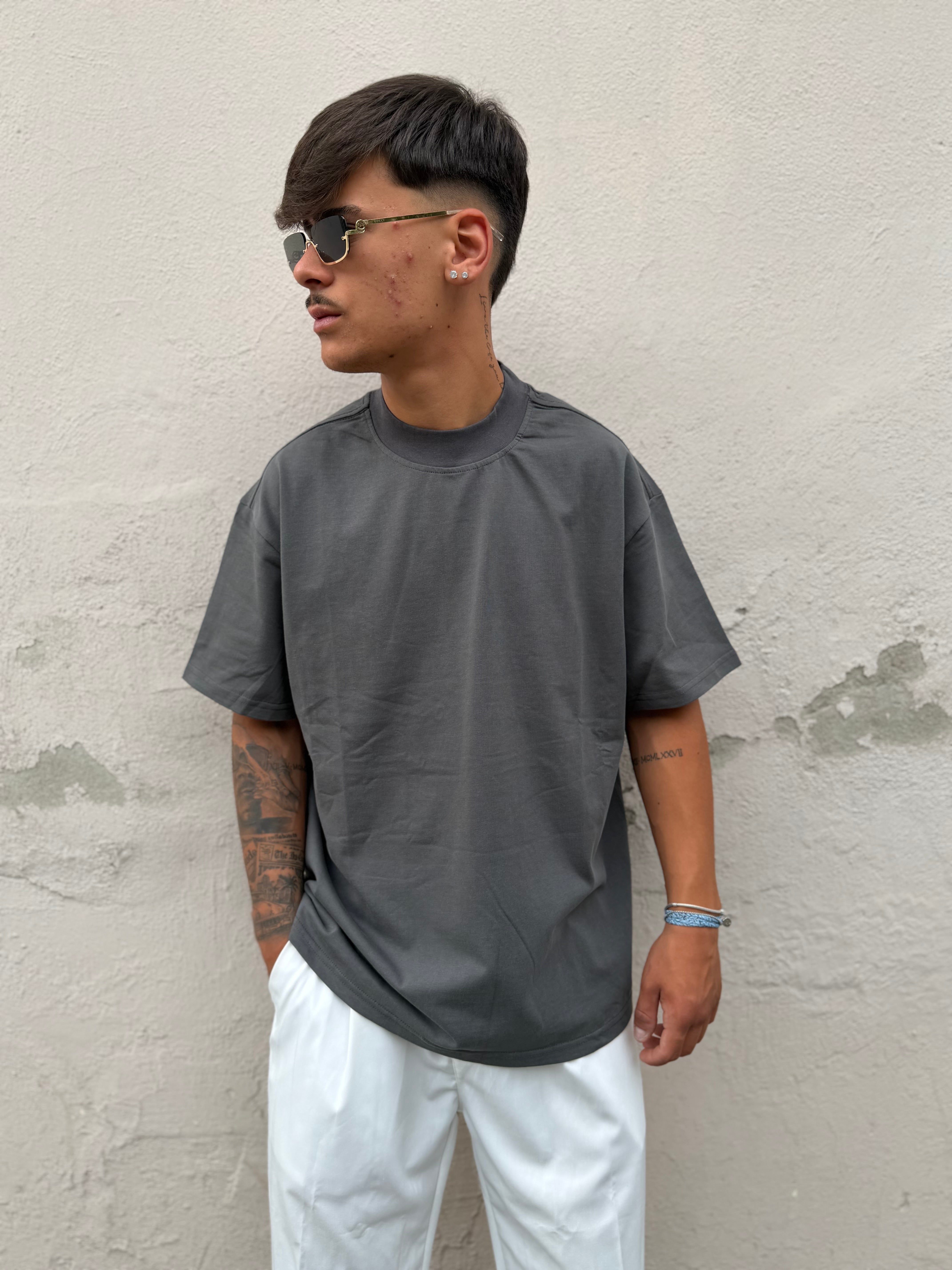 T-SHIRT "FIRST" A.W