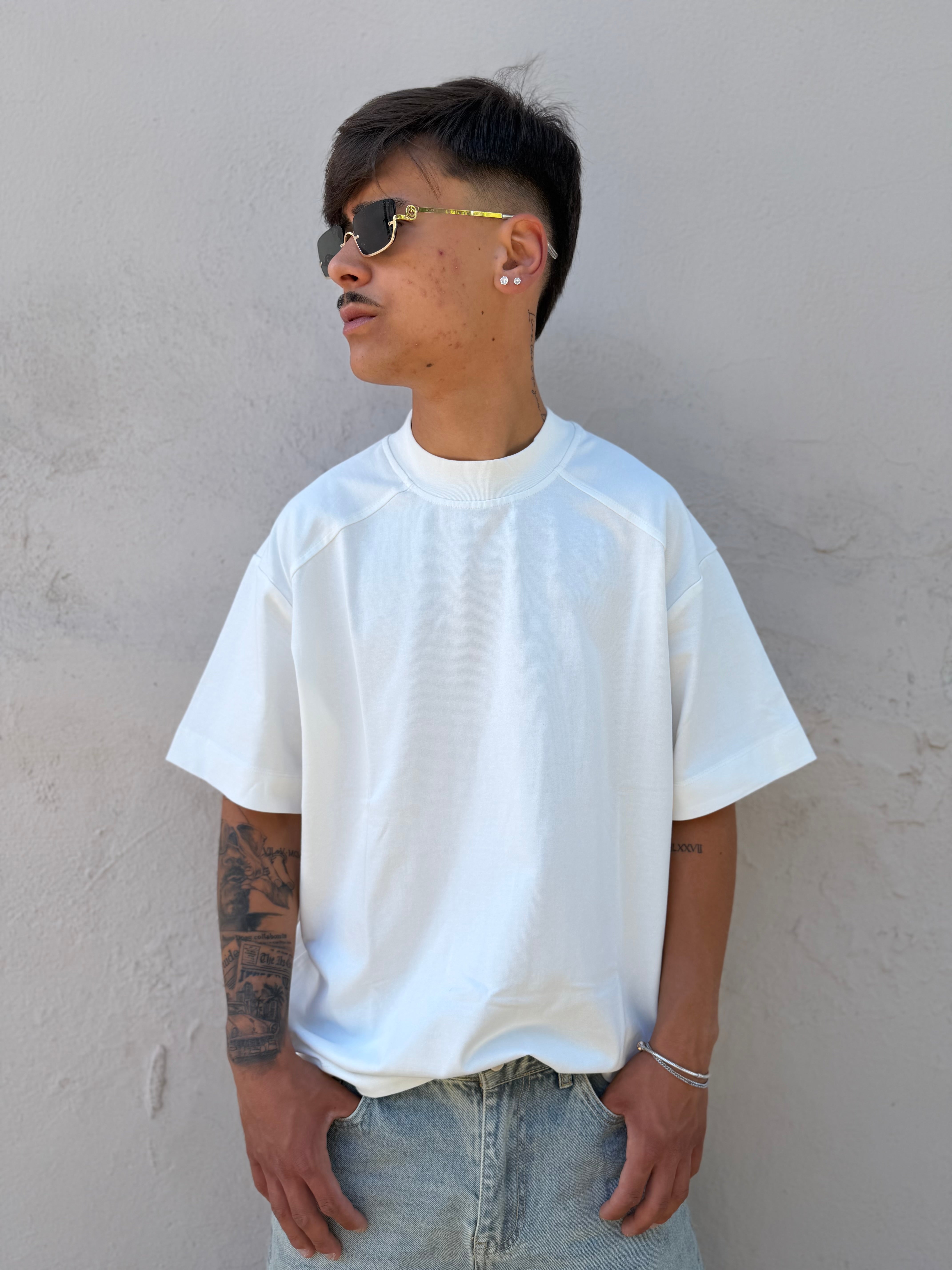 T-SHIRT "FIRST" A.W