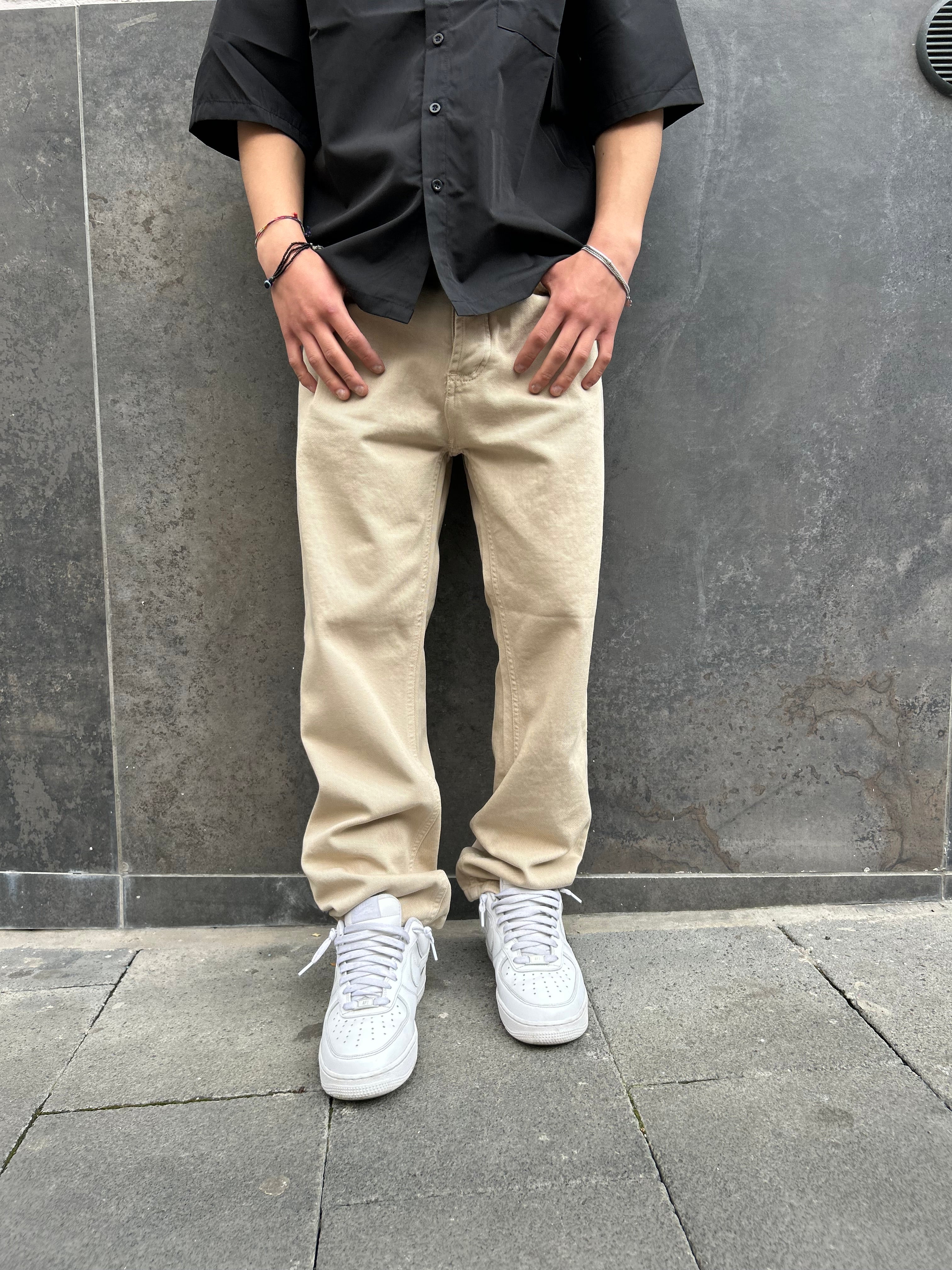 BAGGY BEIGE JUST